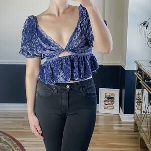 Free people blue velvet crop top size medium